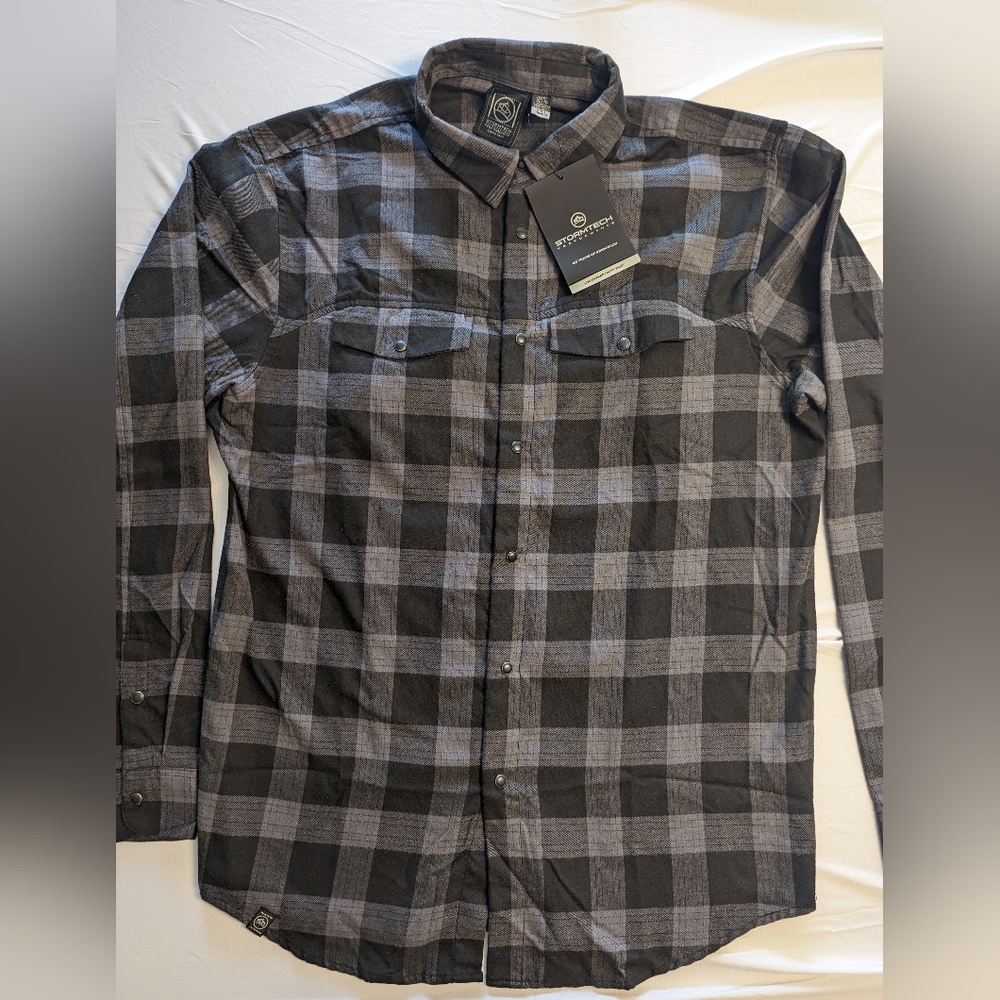 Stormtech Performance XL mens plaid long-sleeve shirt